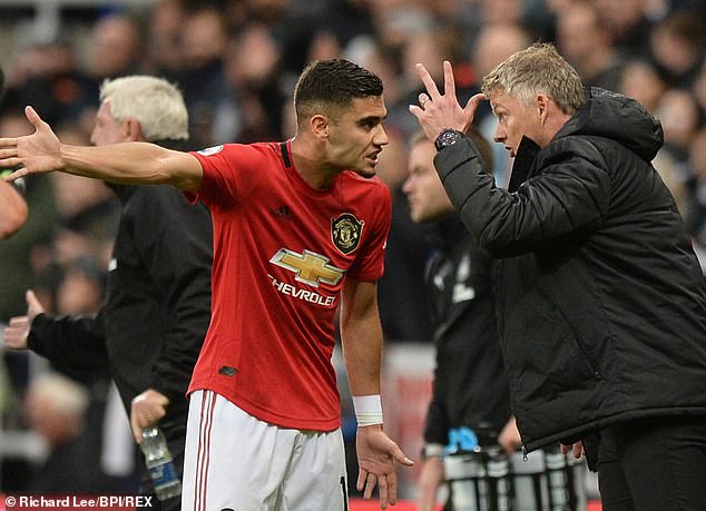 包含曼联内部会议纪要流出——清晨外线爆发，意甲使命明确，球队文化再被提及的词条